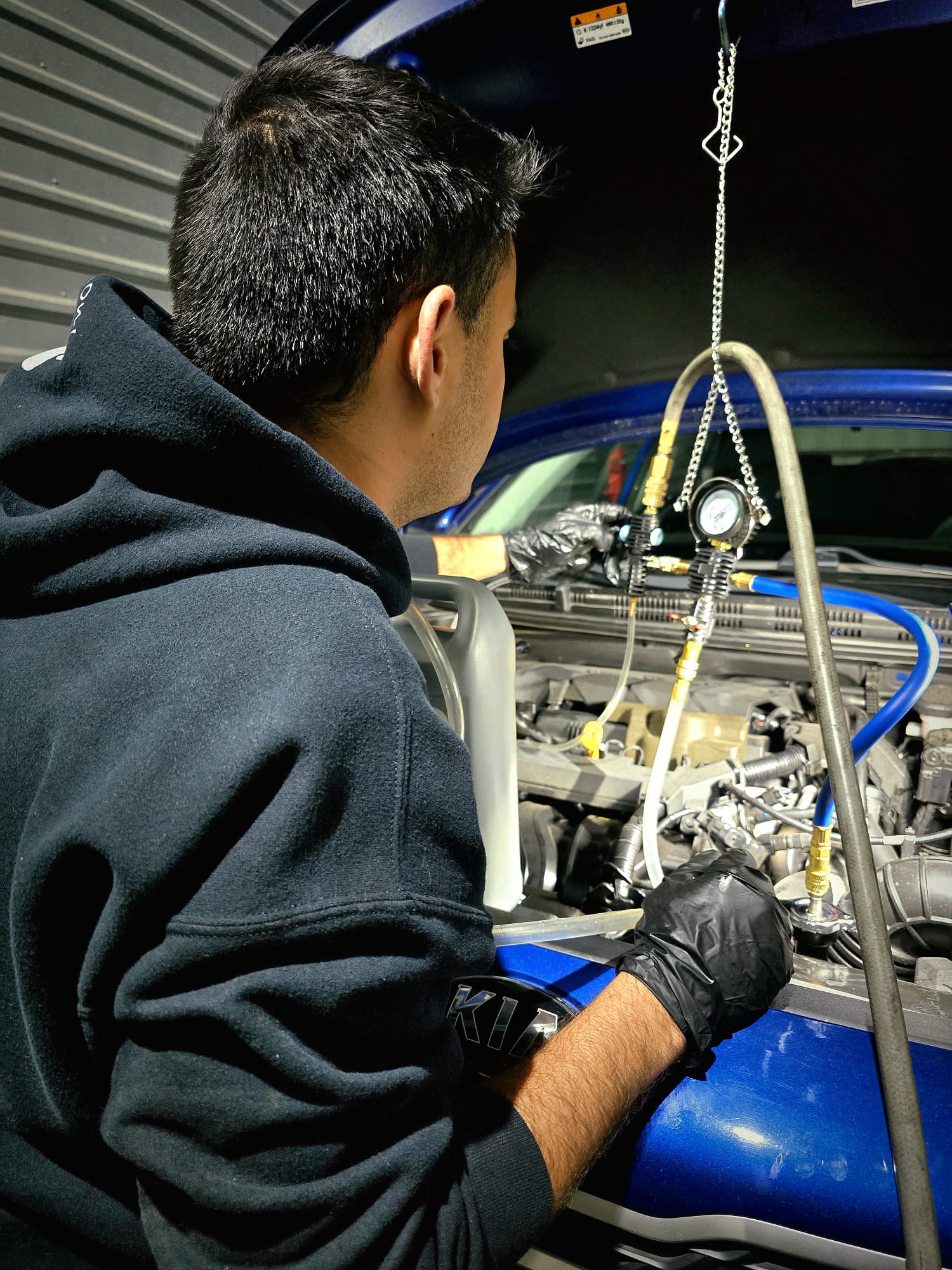 Technician explaining diagnostic to customer
